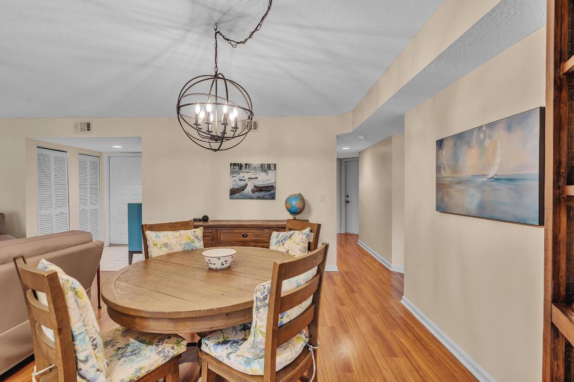 FAIRWAYS AT BOCA GOLF & TENNIS COND - Residential