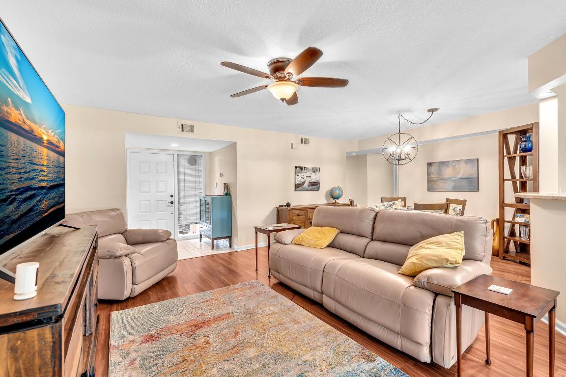 FAIRWAYS AT BOCA GOLF & TENNIS COND - Residential