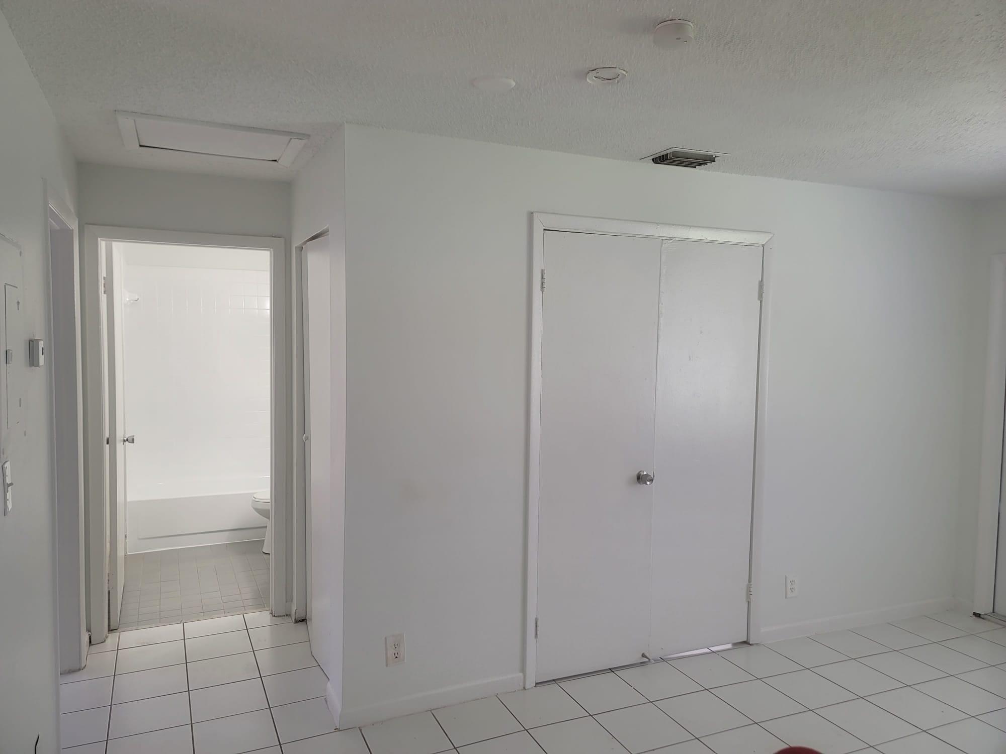 Hollywood Little Ranches - Residential Lease