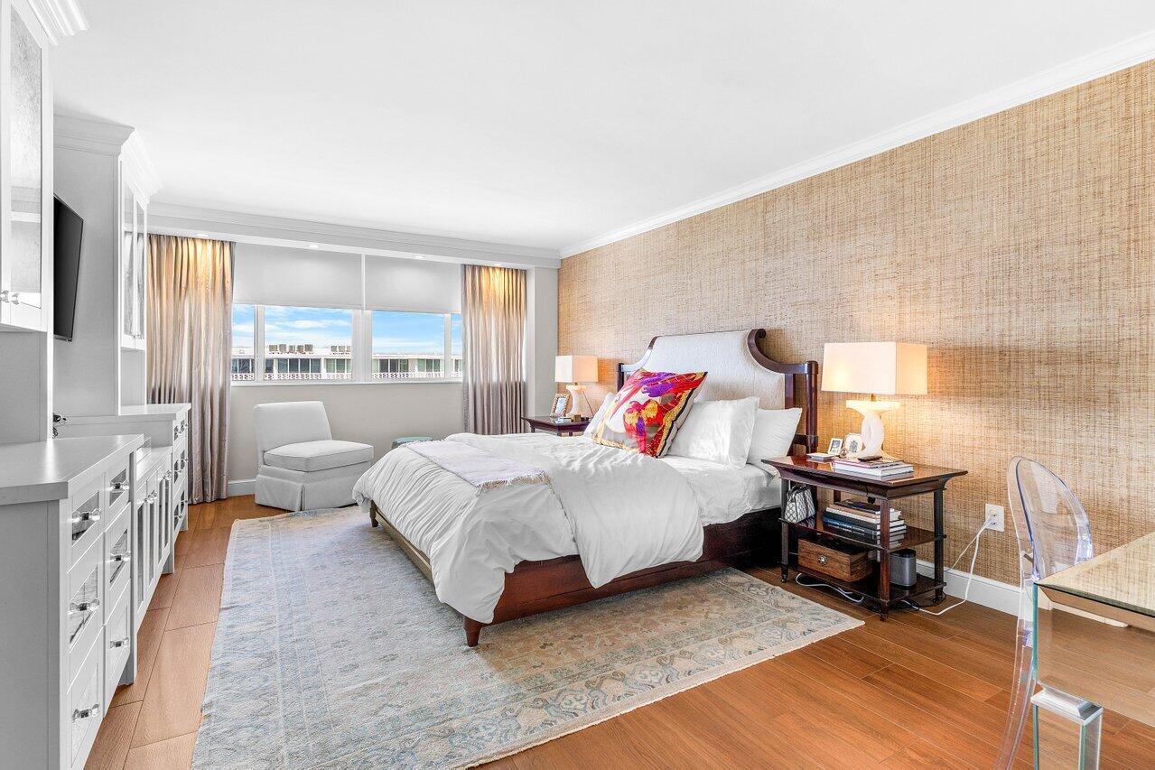 CARLYLE HOUSE CONDO - Residential Lease