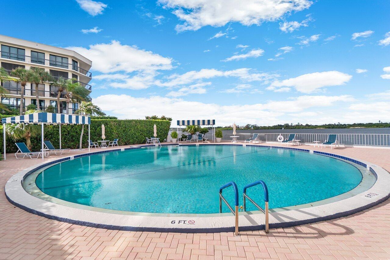 CARLYLE HOUSE CONDO - Residential Lease