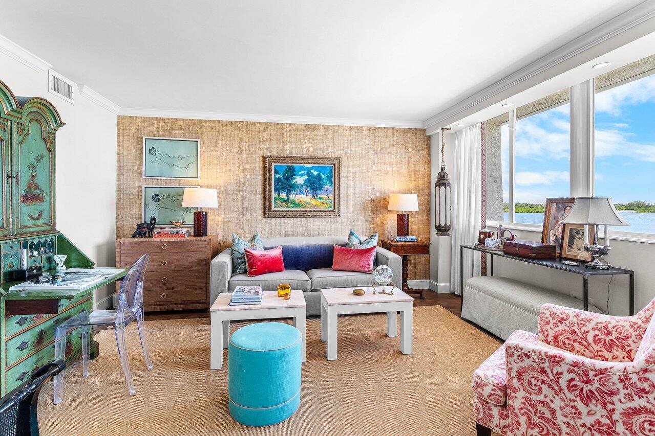 CARLYLE HOUSE CONDO - Residential Lease