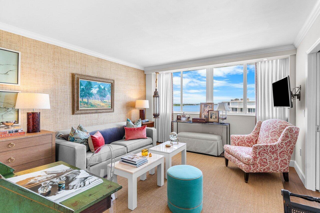 Stunning 2BR/2BA seasonal rental in prime Palm Beach with breathtaking Intracoastal views! This fully updated condo boasts a sleek modern kitchen, renovated baths, and elegant porcelain wood-look tile floors throughout. Enjoy a spacious, light-filled layout with two walk-in closets. Located in a luxury building offering resort-style amenities: renovated lobby, fitness center, waterfront pool, 24-hour doorman, and on-site manager. Walk to pristine beaches, world-class dining, Worth Avenue shopping, and everything Palm Beach offers. Available for seasonal lease--experience the best of coastal living!