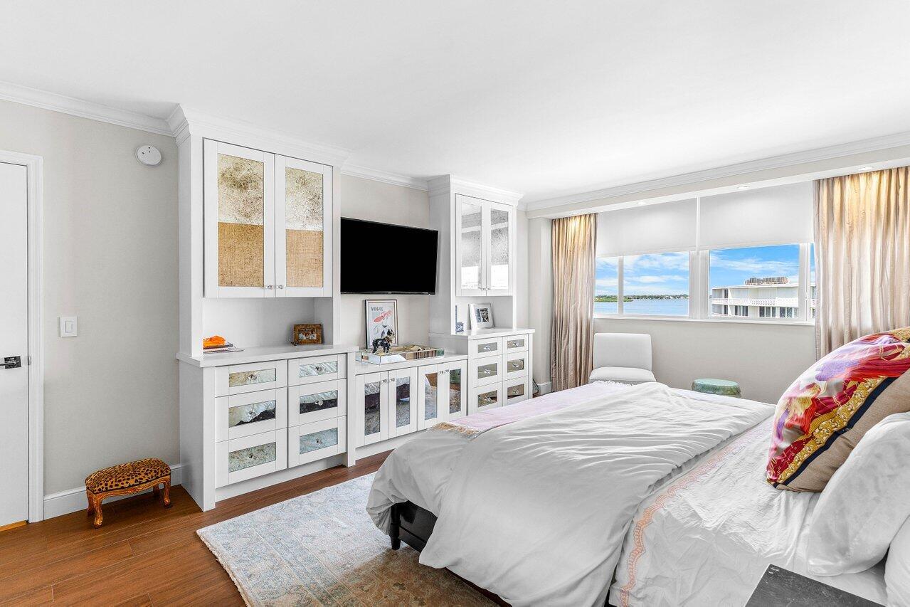 CARLYLE HOUSE CONDO - Residential Lease