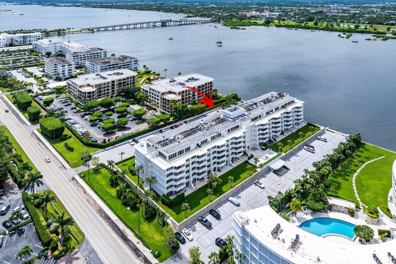 CARLYLE HOUSE CONDO - Residential Lease