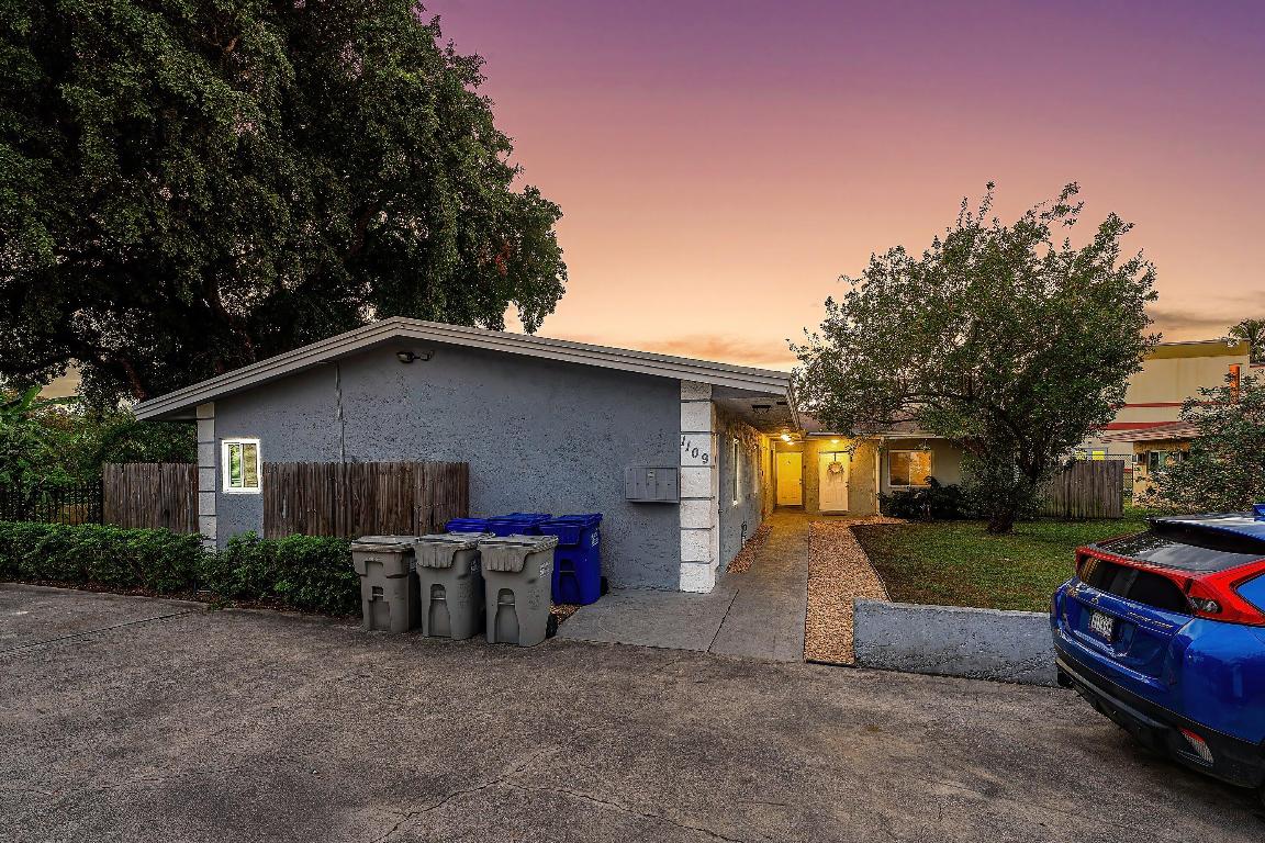 PALM TREE - Residential Income