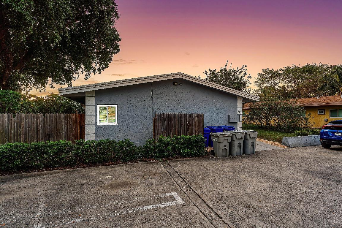 PALM TREE - Residential Income