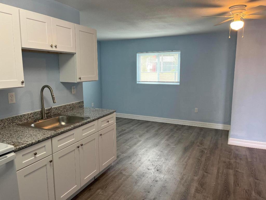 1109 NW 6th Avenue 1-5