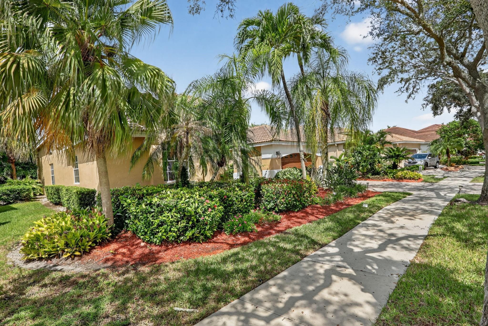 Oakbrook, Weston Hills - Residential