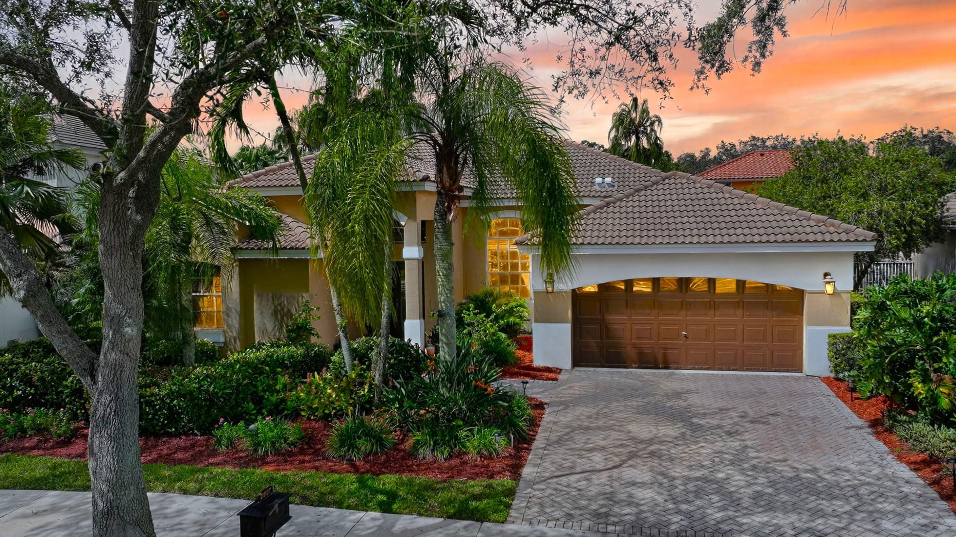 Oakbrook, Weston Hills - Residential