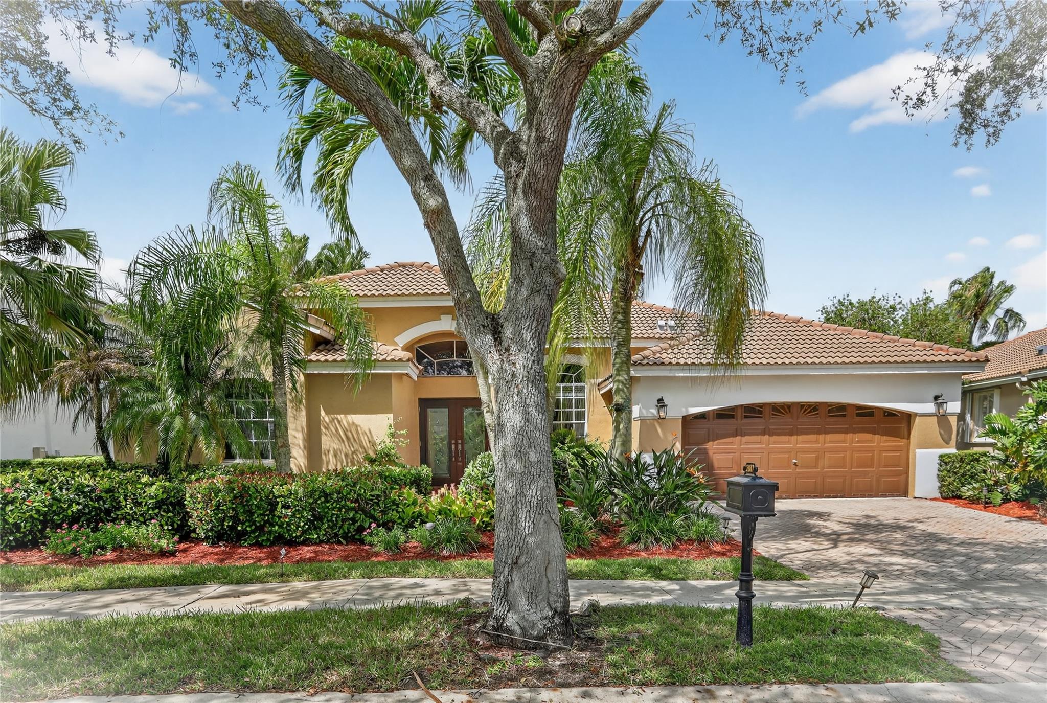 Oakbrook, Weston Hills - Residential