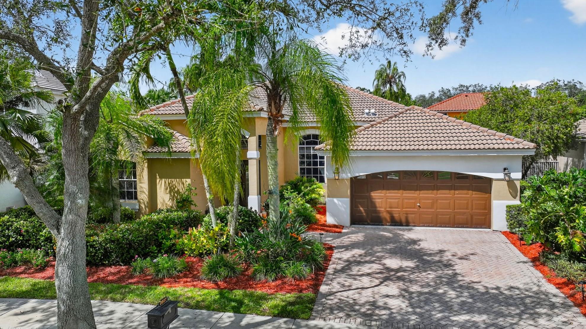 Oakbrook, Weston Hills - Residential