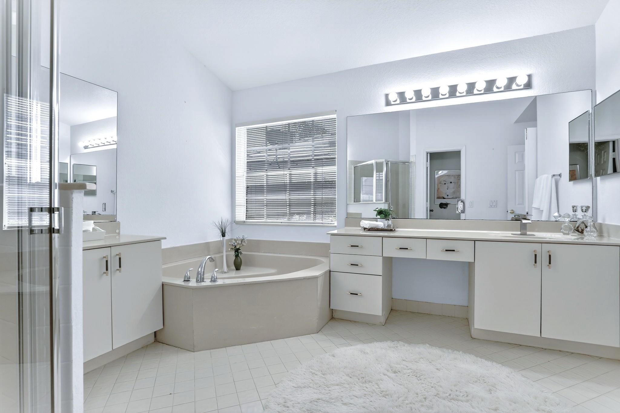 Oakbrook, Weston Hills - Residential
