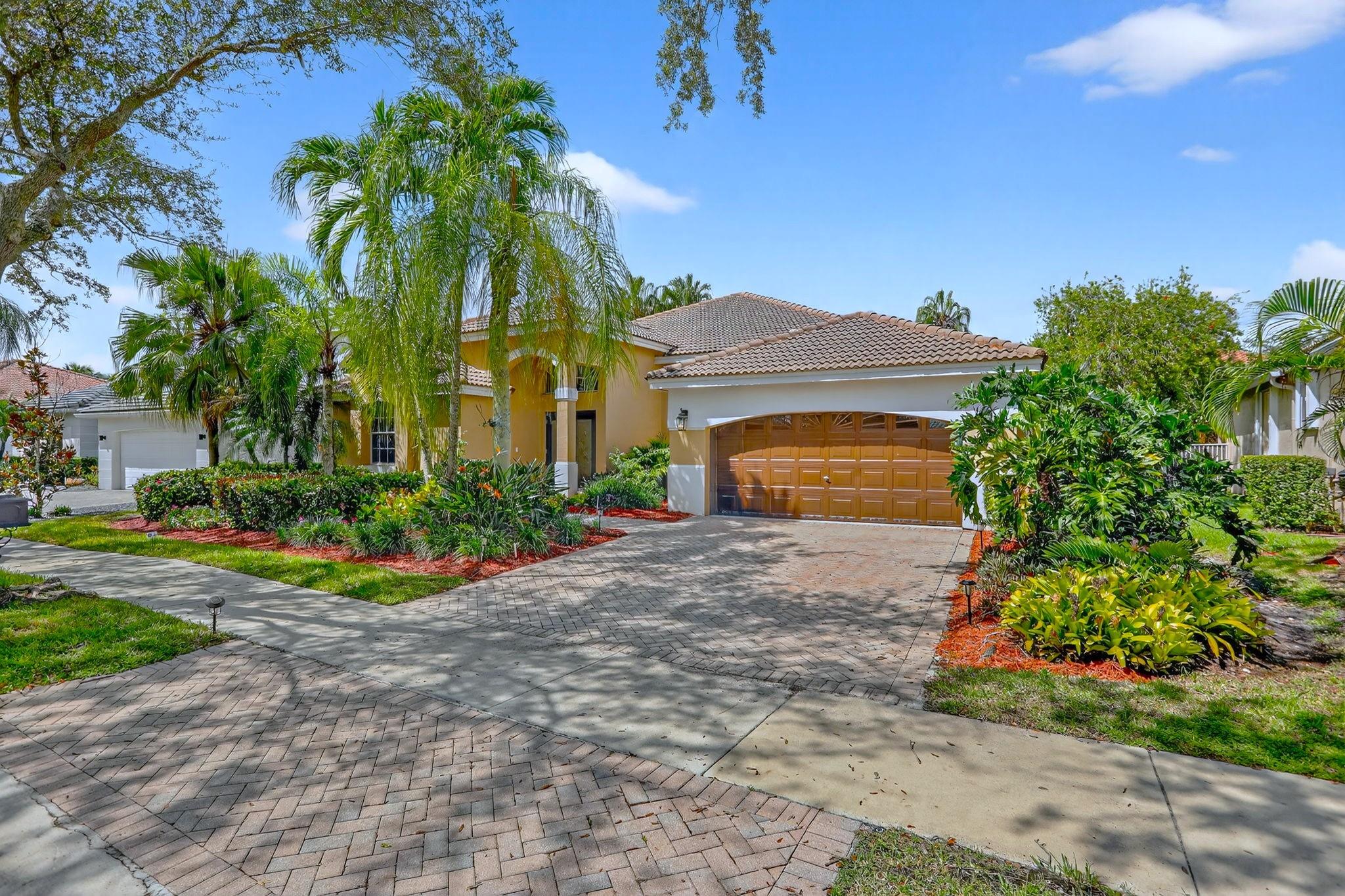 Oakbrook, Weston Hills - Residential