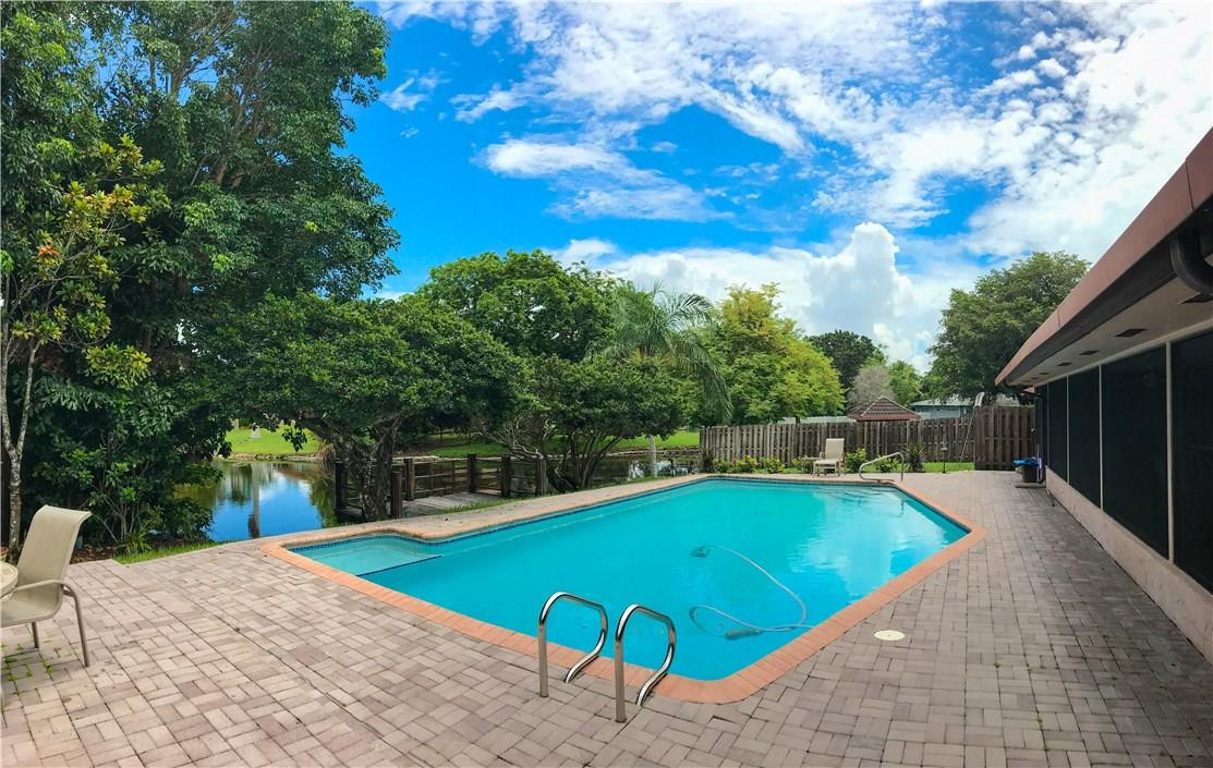 MARTHA BRIGHT FARMS - Residential