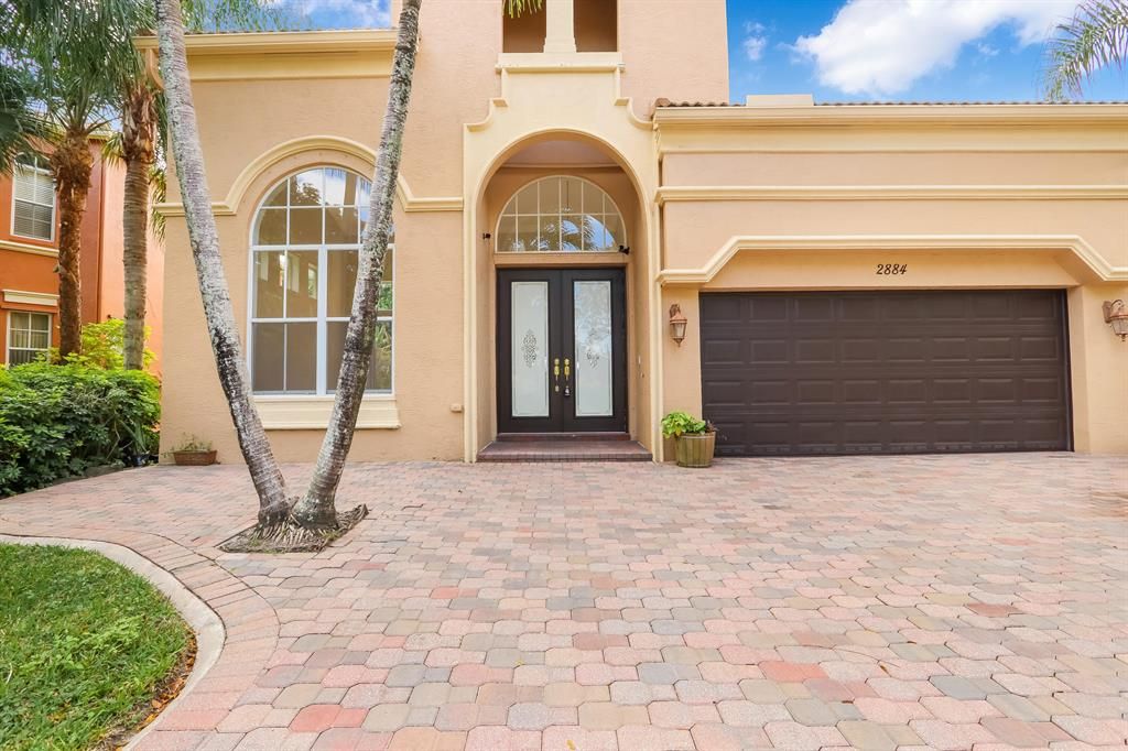 Photo of 2884 Shaughnessy Drive, Wellington, FL 33414 (MLS # R10769055)