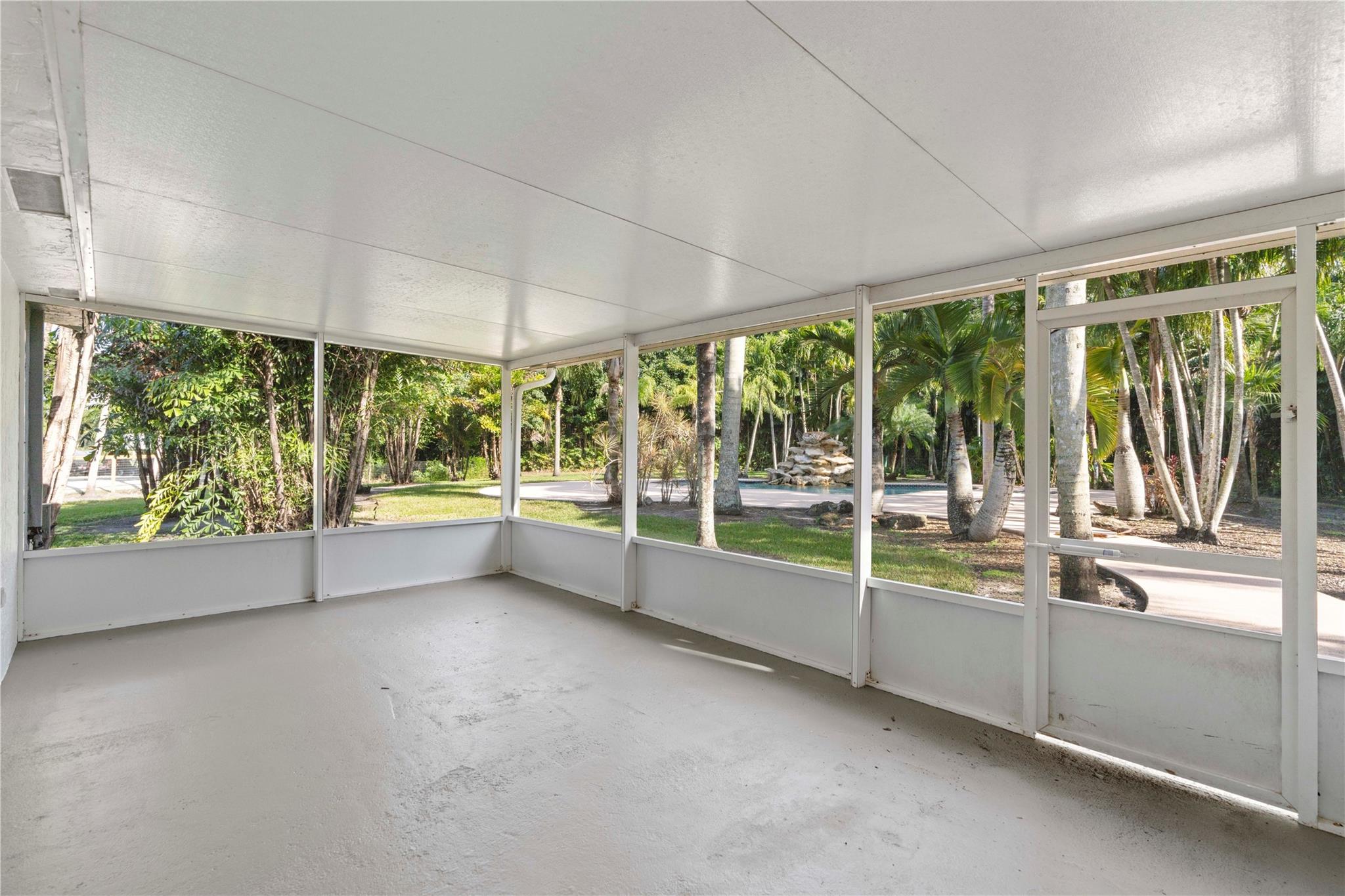 Fla Fruit Lands Co Sub 1 - Residential Lease