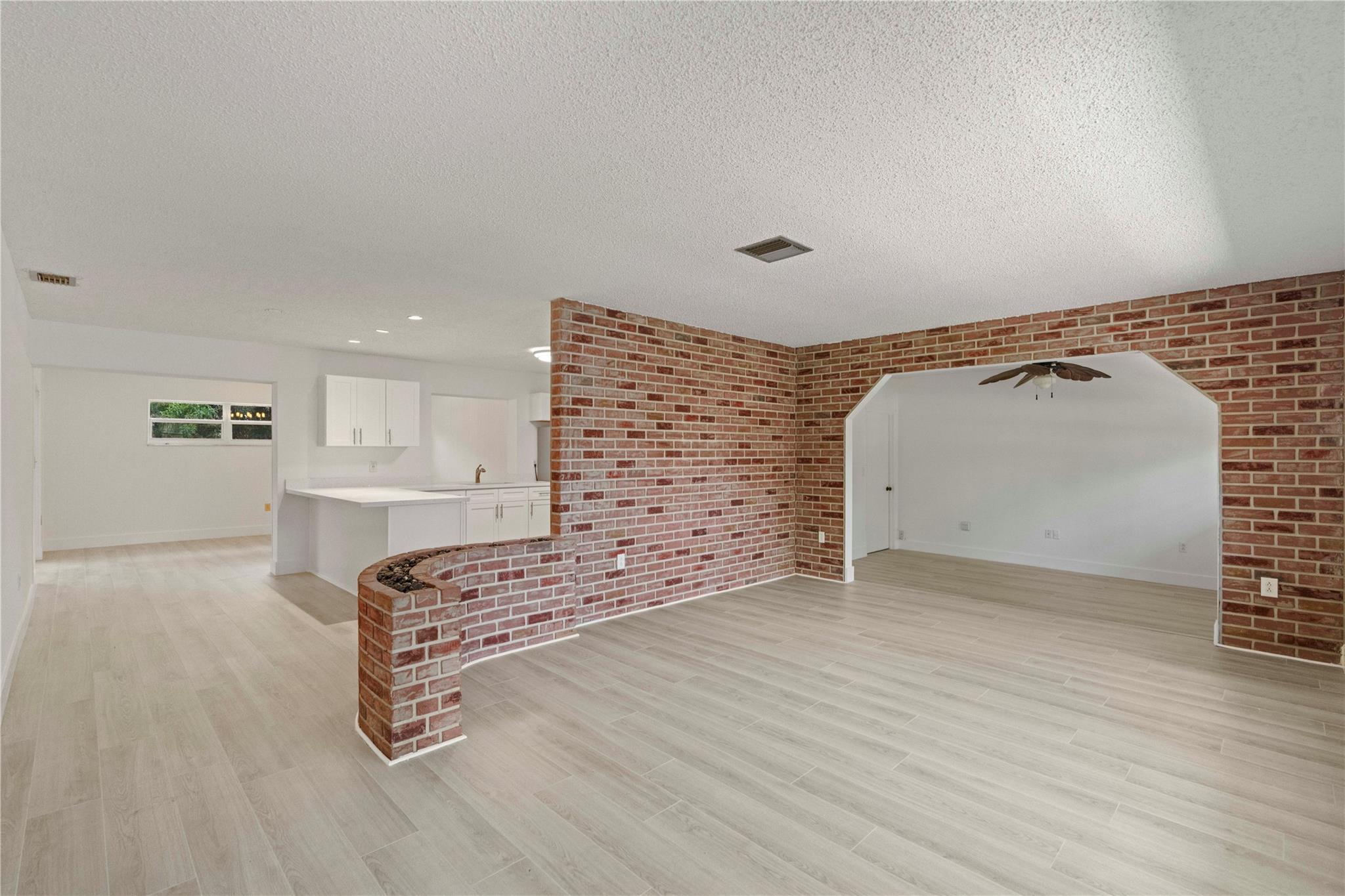 Fla Fruit Lands Co Sub 1 - Residential Lease