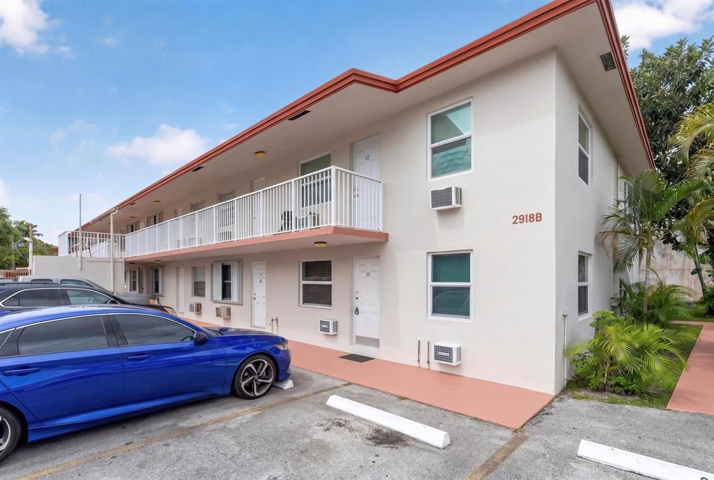 Photo of 2918 FUNSTON Street #35b, Hollywood, FL 33020 (MLS # B26069974)