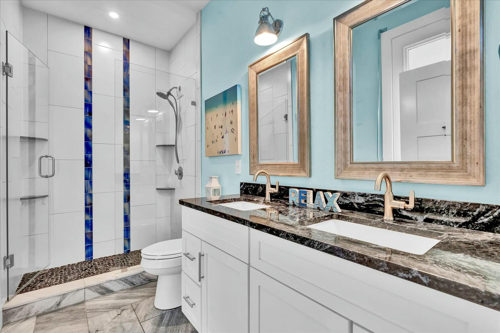 GOLDEN BEACH - Residential