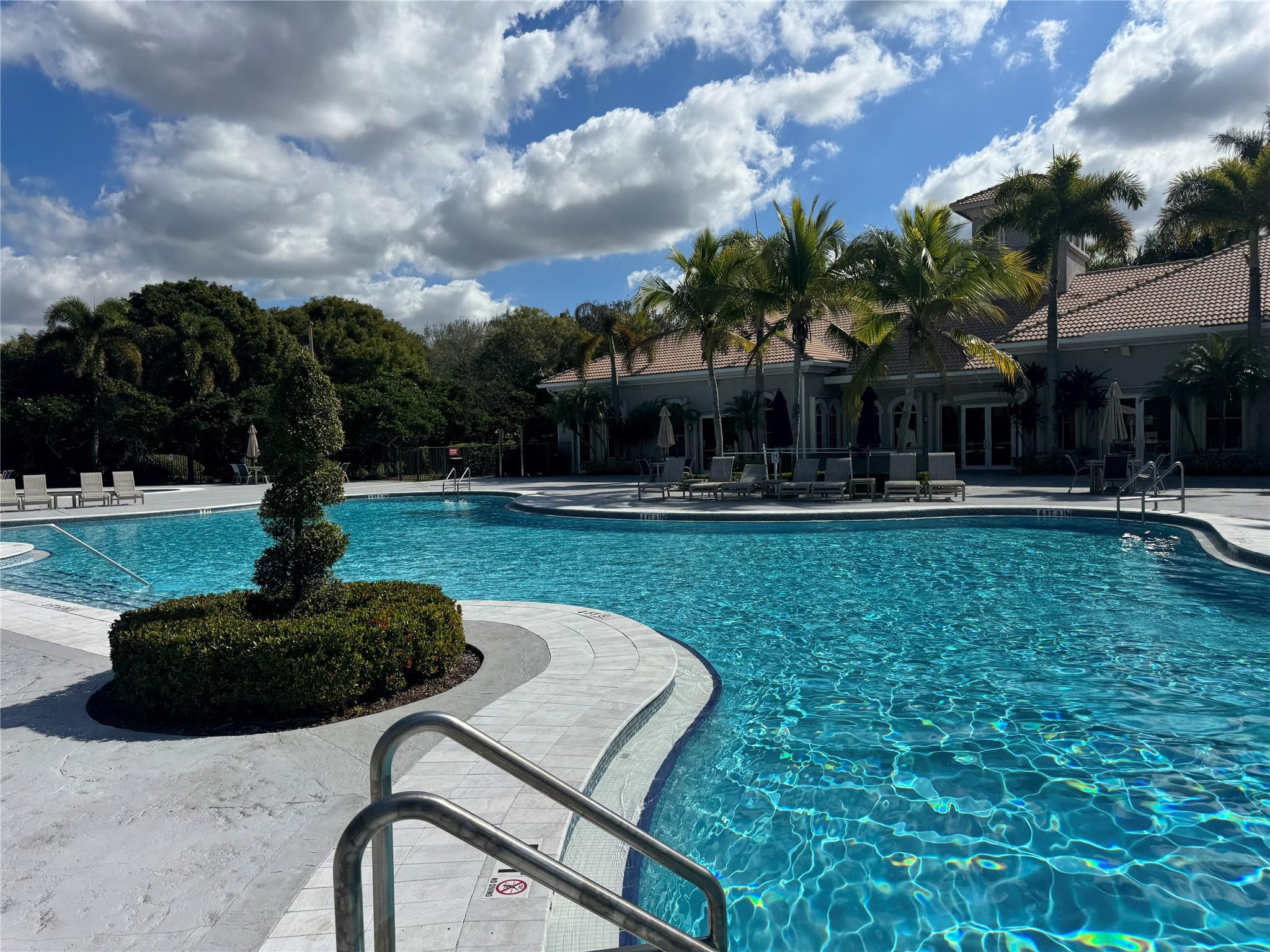 ISLES AT WESTON - Residential