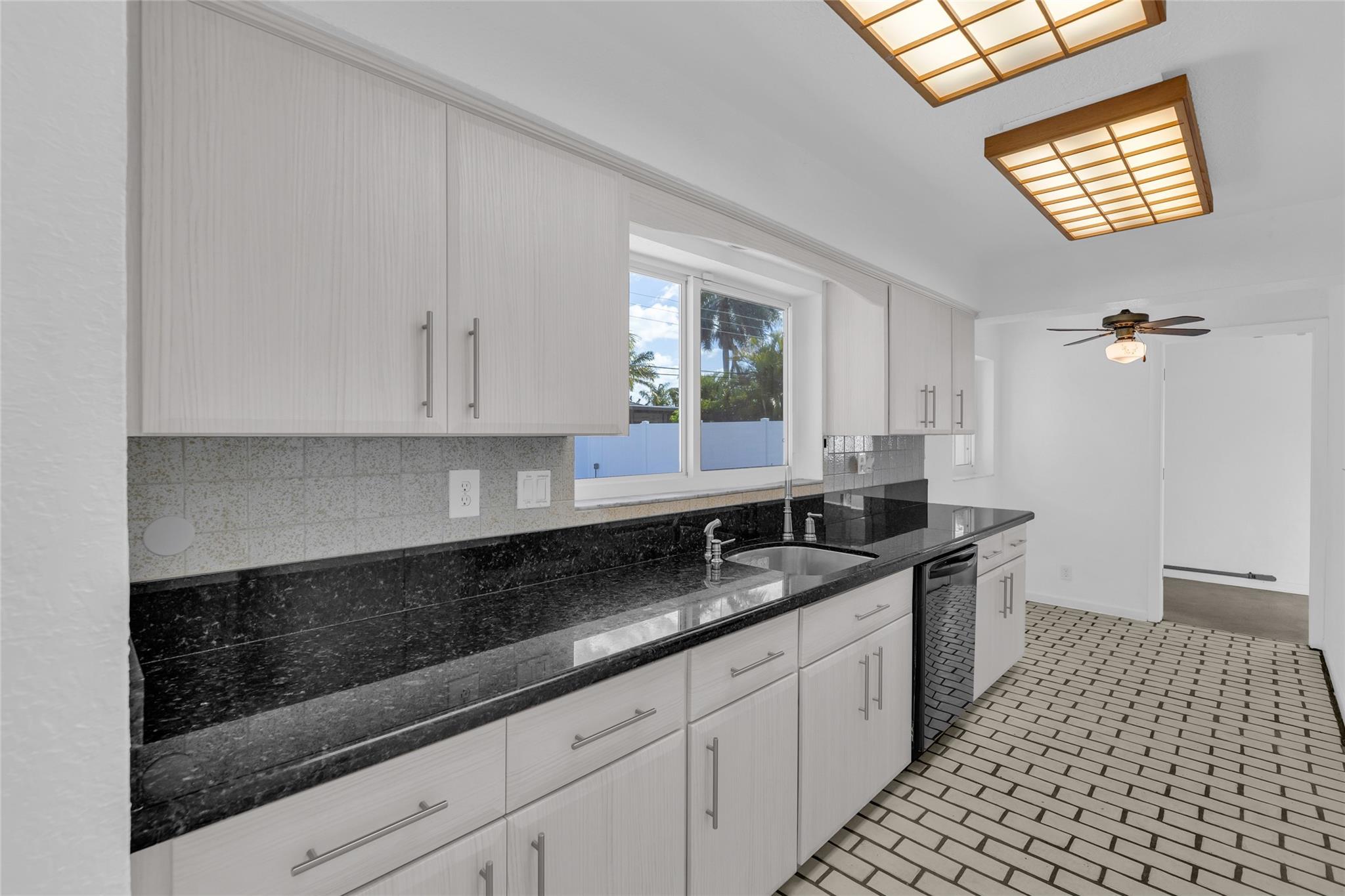 Eastway Park 49-5 B - Residential Lease