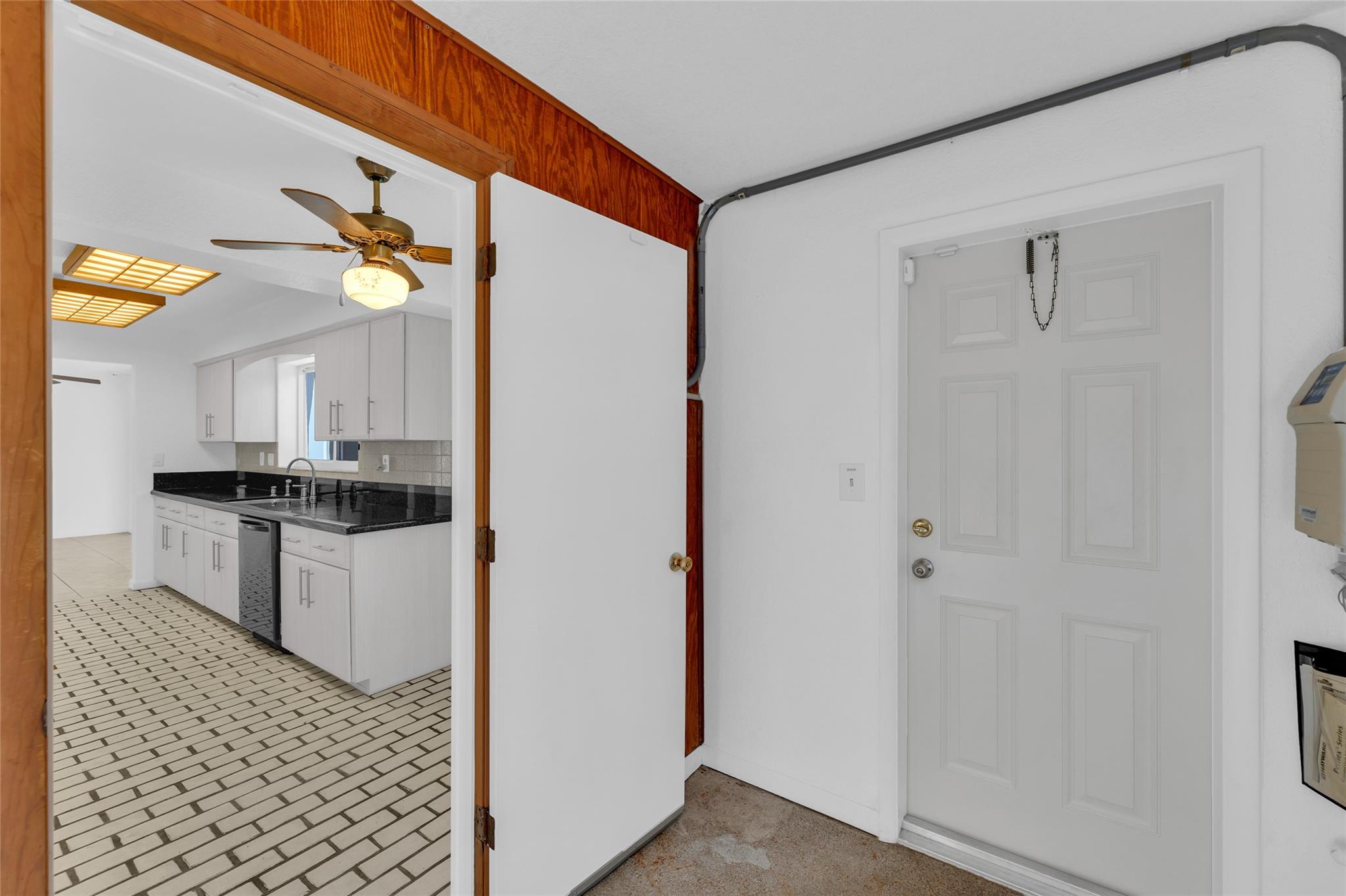 Eastway Park 49-5 B - Residential Lease