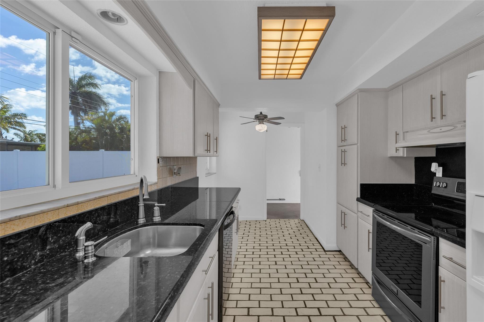 Eastway Park 49-5 B - Residential Lease