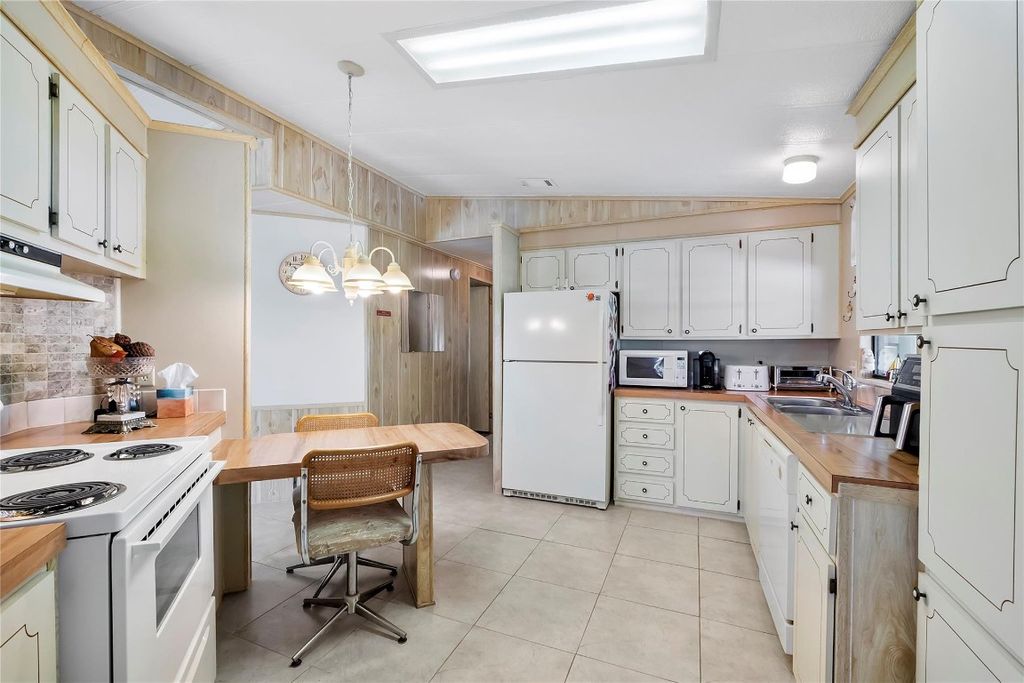 Photo of 8600 SW 16th Place, Davie, FL 33324 (MLS # F10539583)