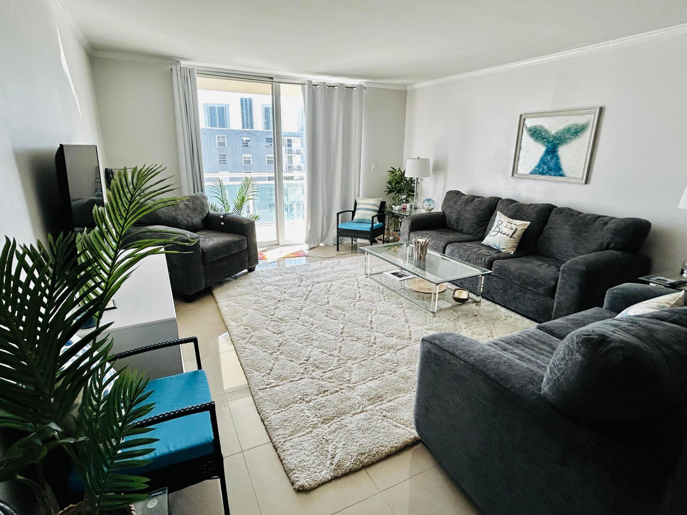 437 GOLDEN ISLES Drive 7G