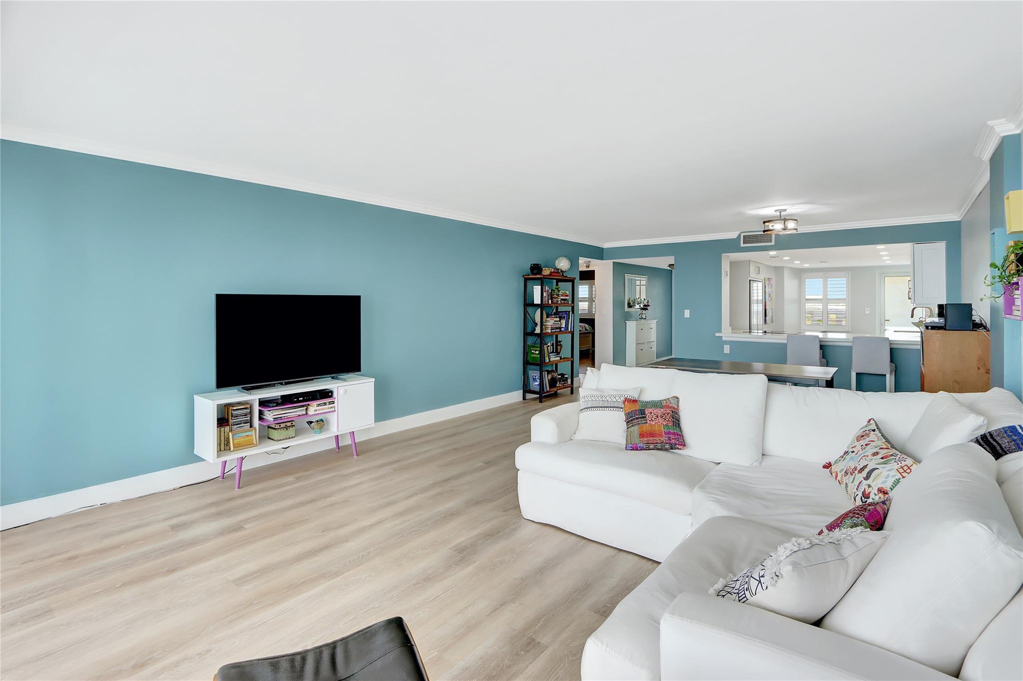 2000 S Ocean Dr 904