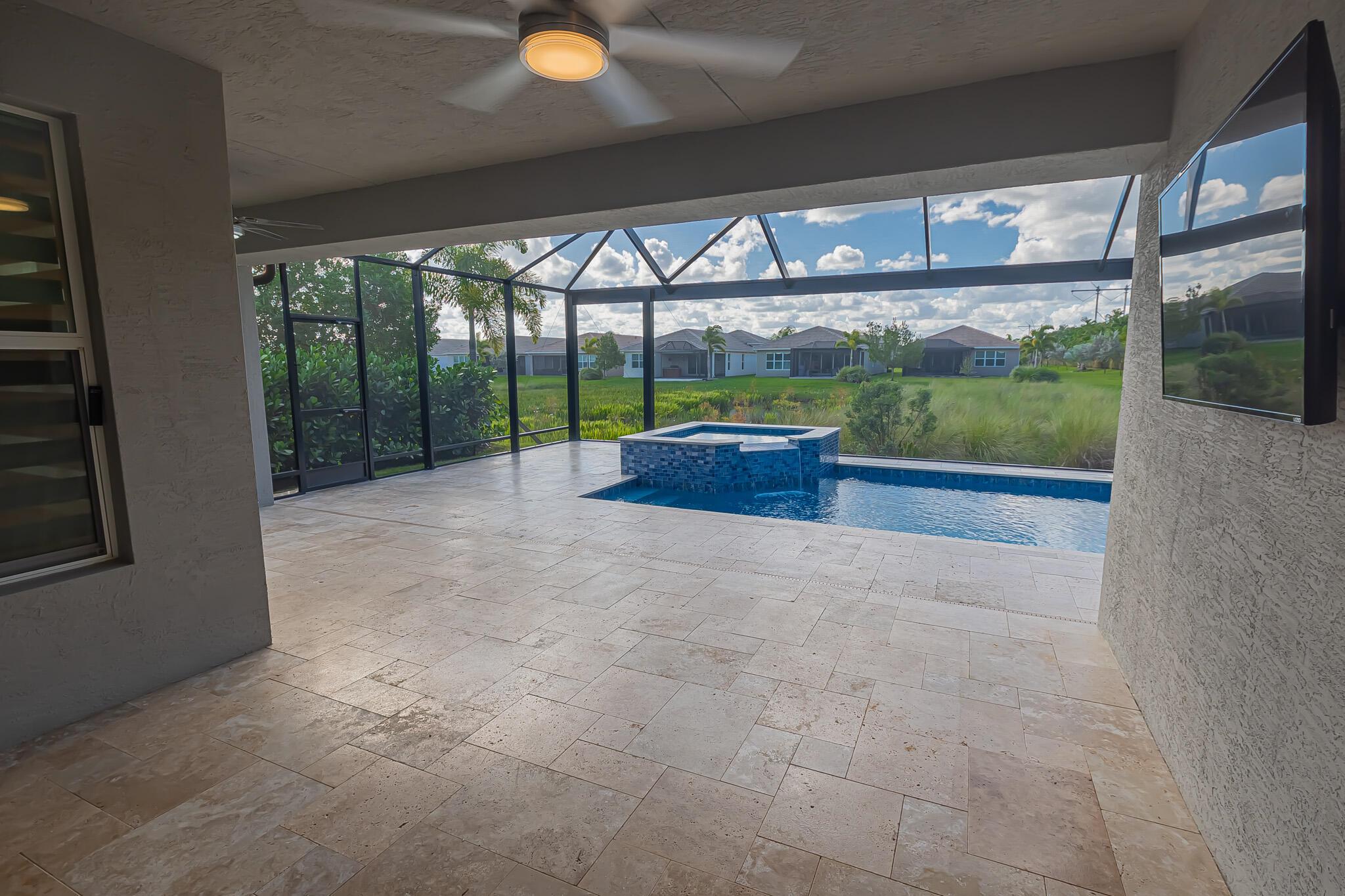 VALENCIA GROVE, RIVERLAND - Residential
