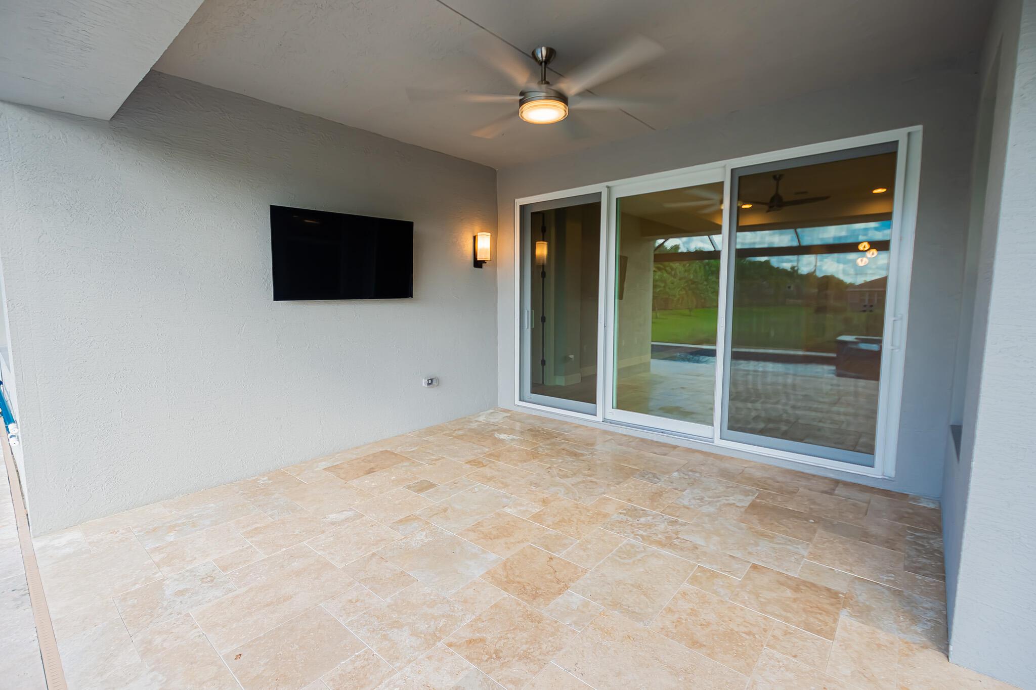 VALENCIA GROVE, RIVERLAND - Residential