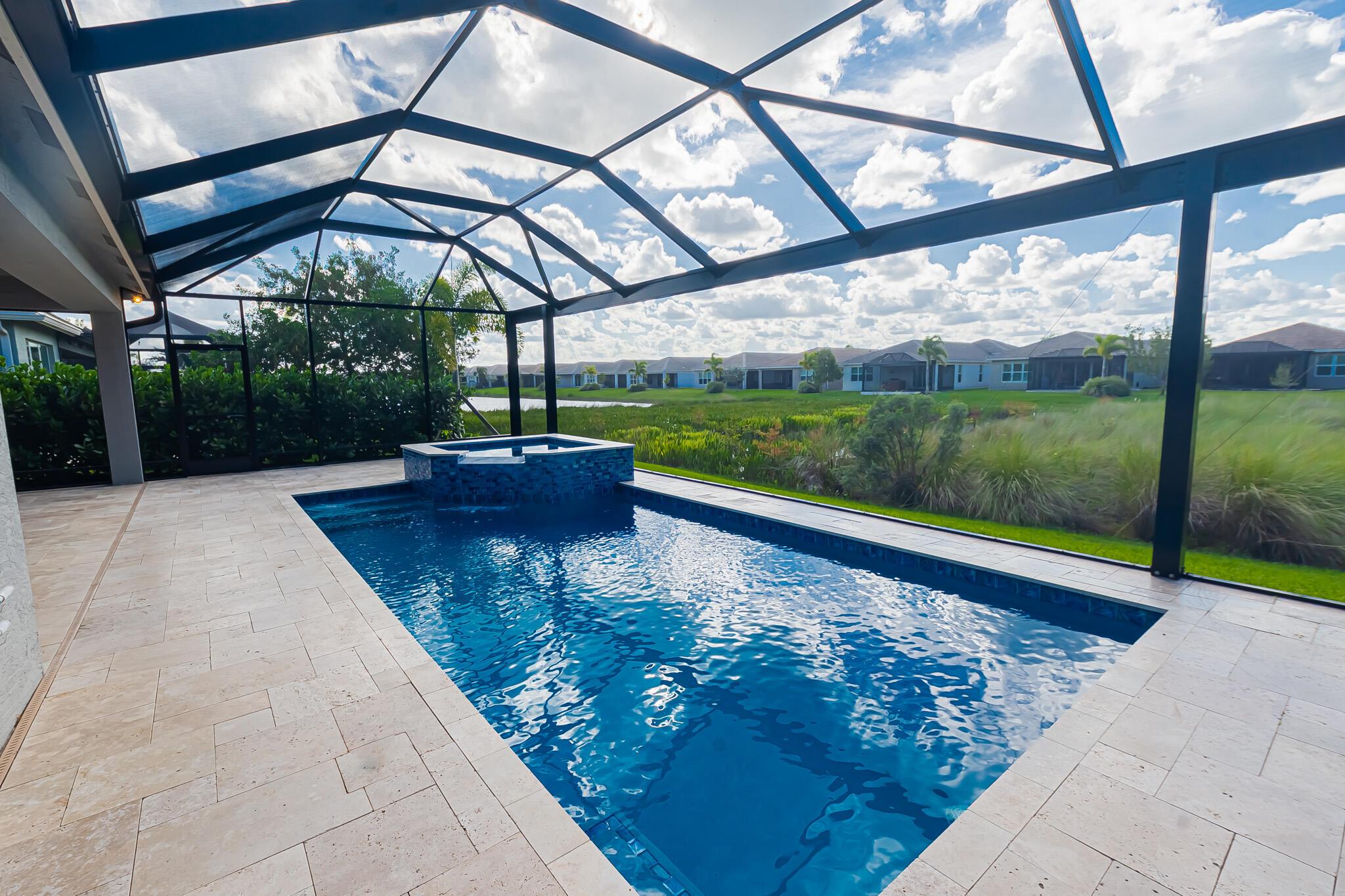 VALENCIA GROVE, RIVERLAND - Residential