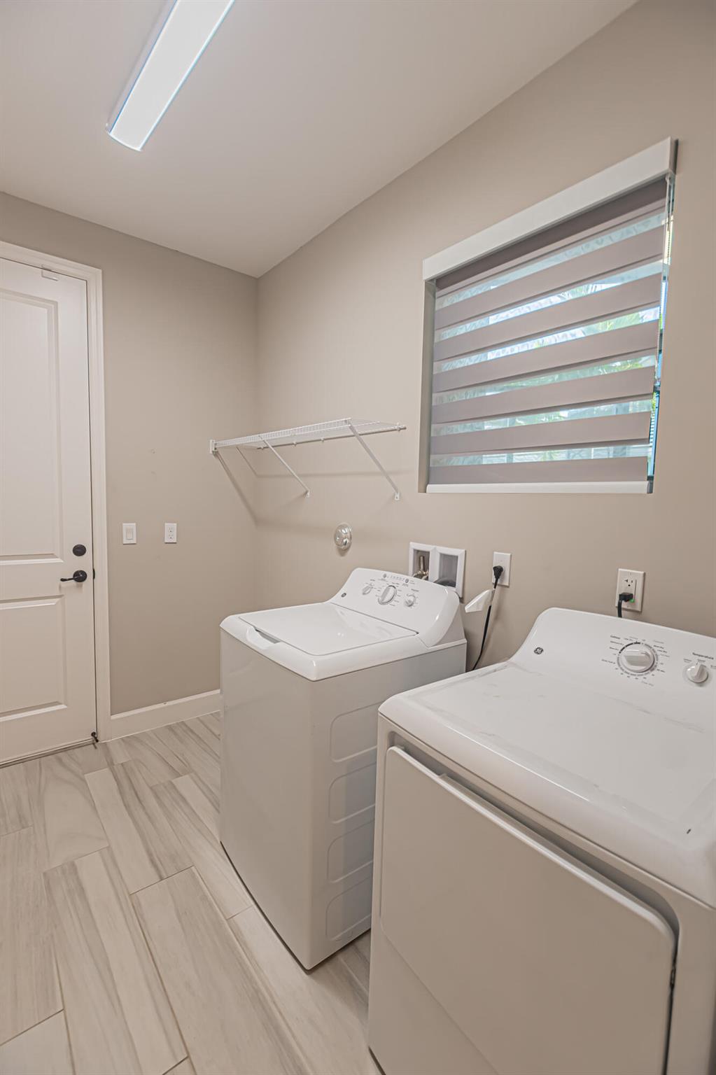 VALENCIA GROVE, RIVERLAND - Residential