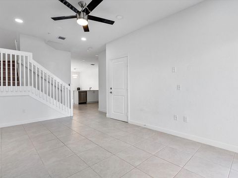 Townhouse in Pembroke Pines FL 203 159th Ter Ter 3.jpg