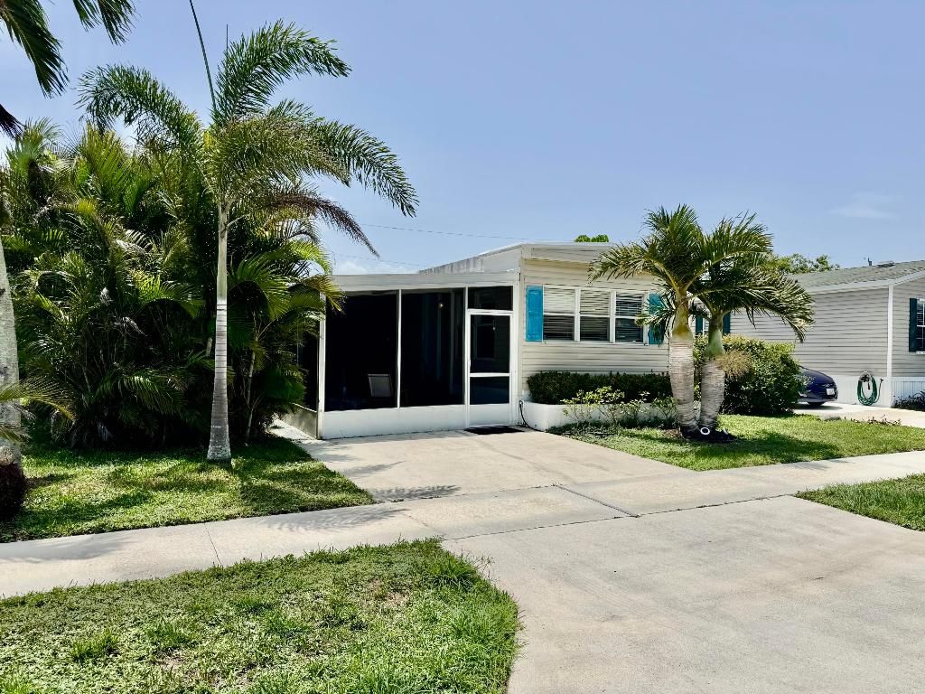 Photo of 4067 Cardinal Road, Boynton Beach, FL 33436 (MLS # R11097447)
