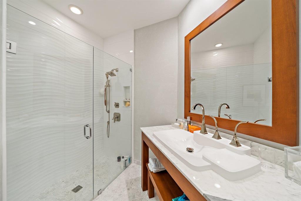 FRENCHMANS CREEK PAR B - Residential