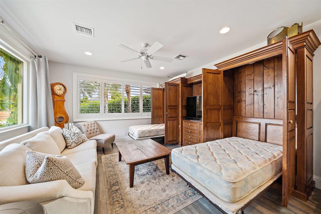 FRENCHMANS CREEK PAR B - Residential