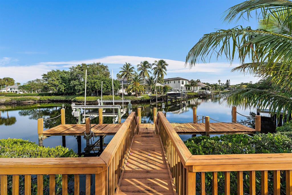 FRENCHMANS CREEK PAR B - Residential