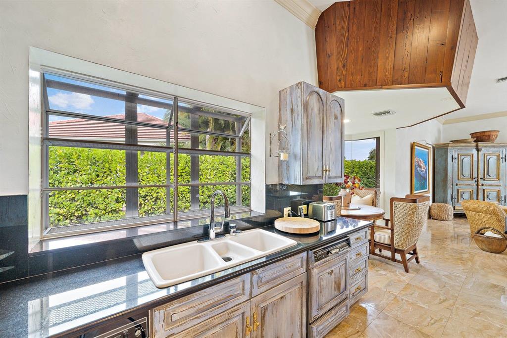 FRENCHMANS CREEK PAR B - Residential