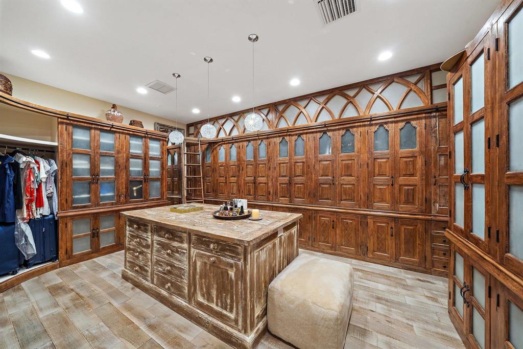 FRENCHMANS CREEK PAR B - Residential