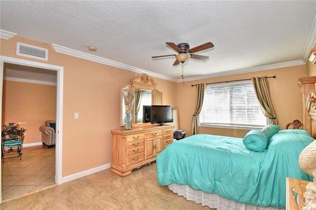 PINE CREST VILLAGE II - Residential Lease