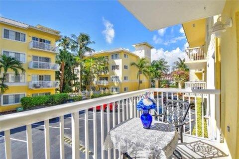 PINE CREST VILLAGE II - Residential Lease