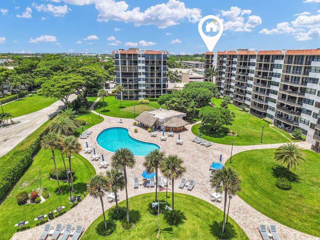 Photo of 899 Jeffery Street #3010, Boca Raton, FL 33487 (MLS # B26051045)