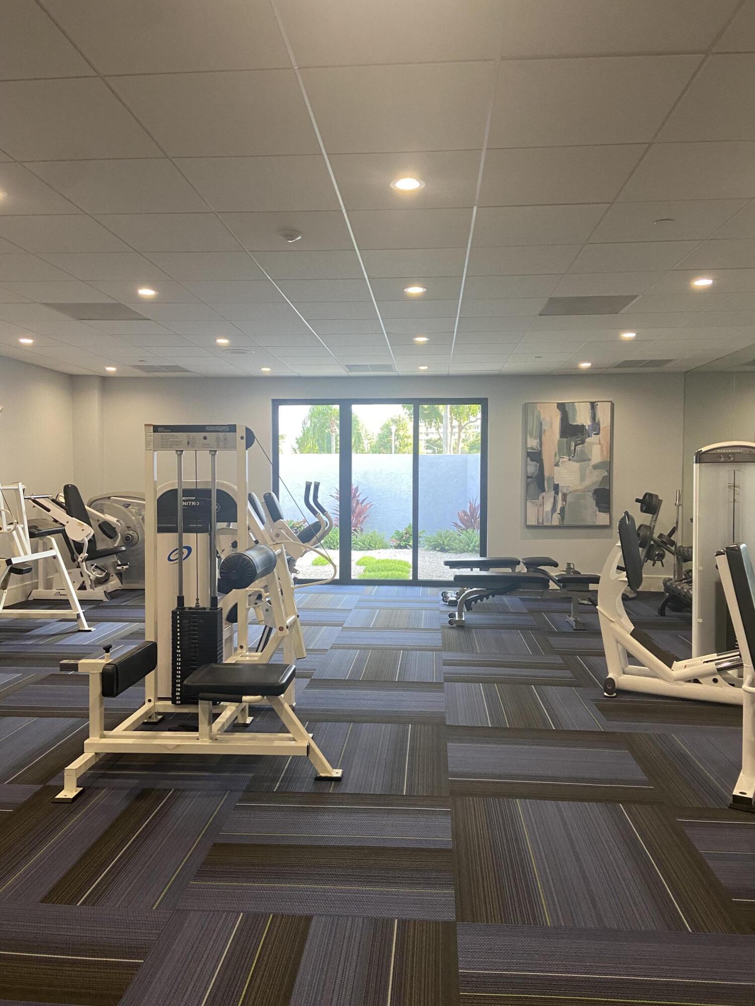 HUNTINGTON LAKES SEC ONE CONDOS - Residential