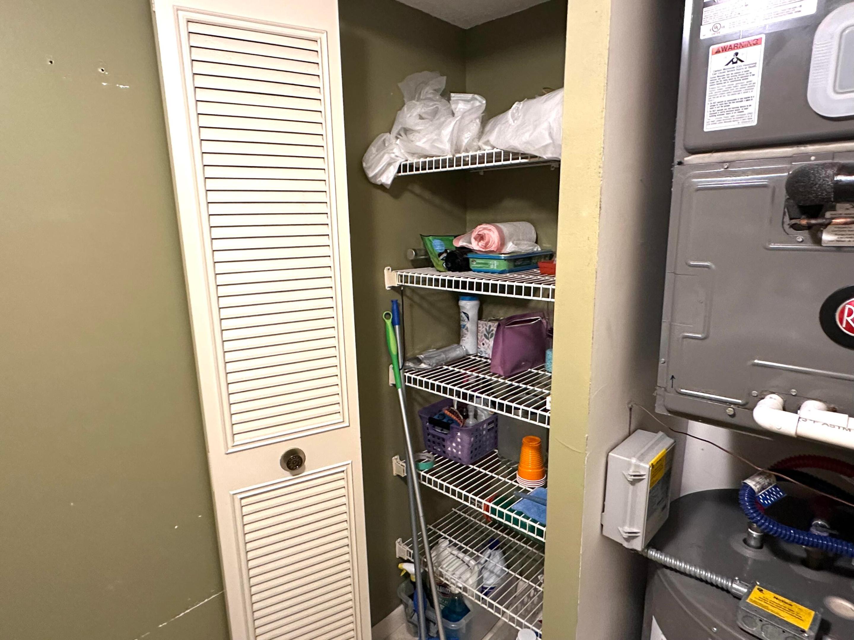 HUNTINGTON LAKES SEC ONE CONDOS - Residential