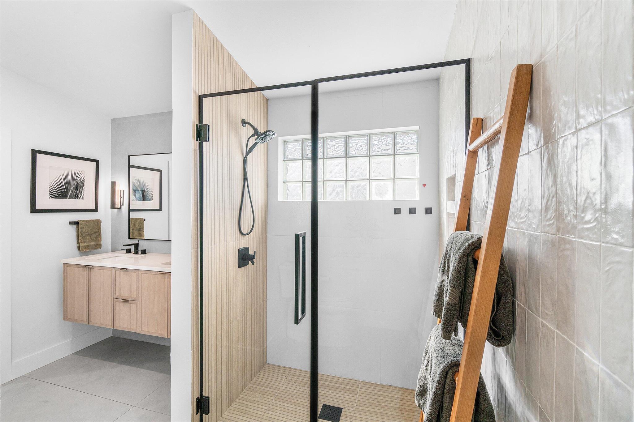 WINDYCREEK - Residential