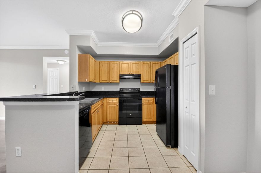 FULLY FUNDED RESERVES & LOW HOA. Welcome to Murano! This beautiful 3-bedroom, 2-bathroom condo offers a bright and open floor plan. Situated in a pristine gated all-age community with resort style amenities including a large pool, clubhouse, fitness center, tennis court, playground, walking path around the lake and more. Located 2.5 miles to the Delray Market place with restaurants & shopping, 15 minutes from famed Atlantic Avenue and 6.5 miles from the Delray public beach. Centrally located to all things Palm Beach County has to offer. Garages and storage units are also available.