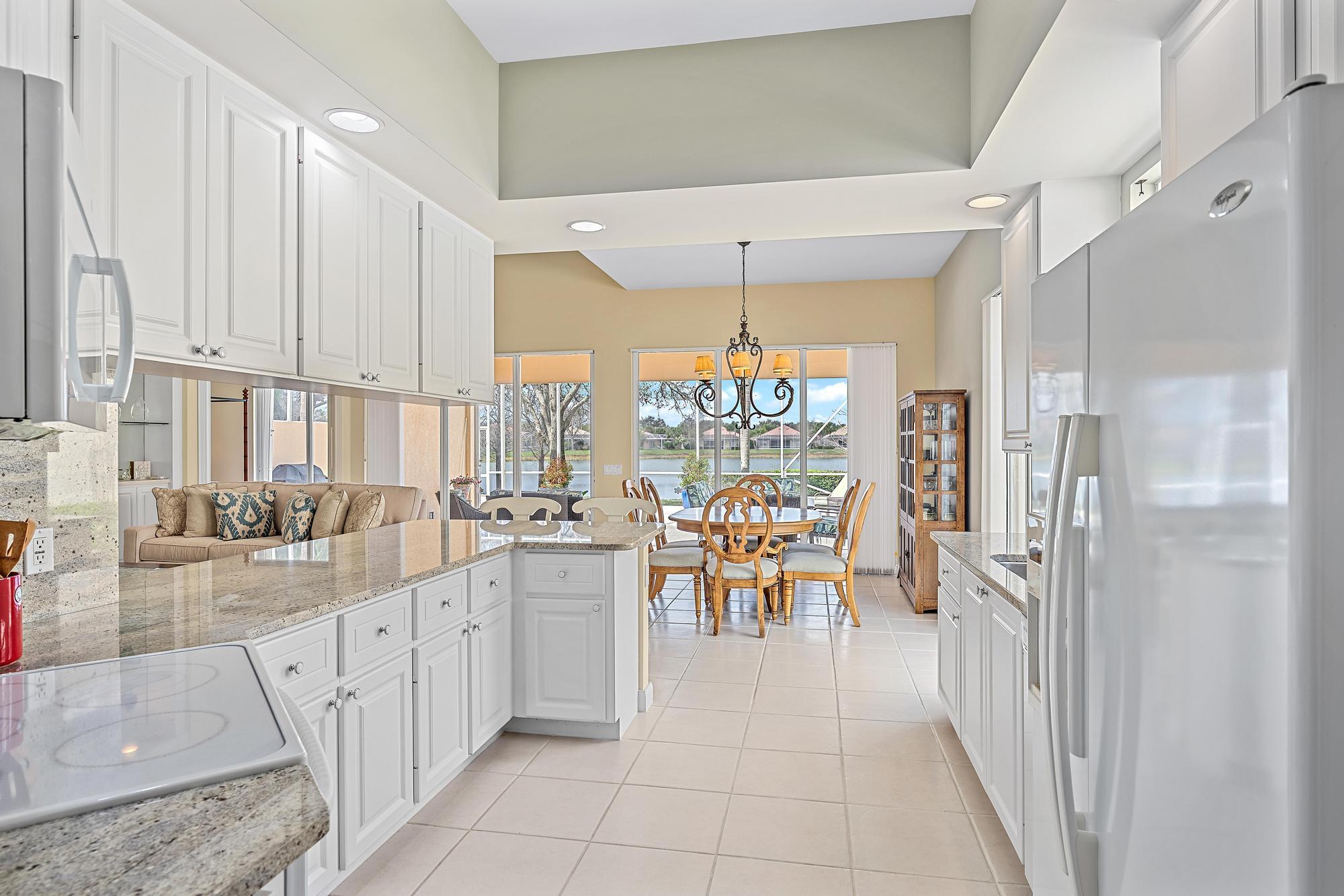 CARLETON OAKS - Residential